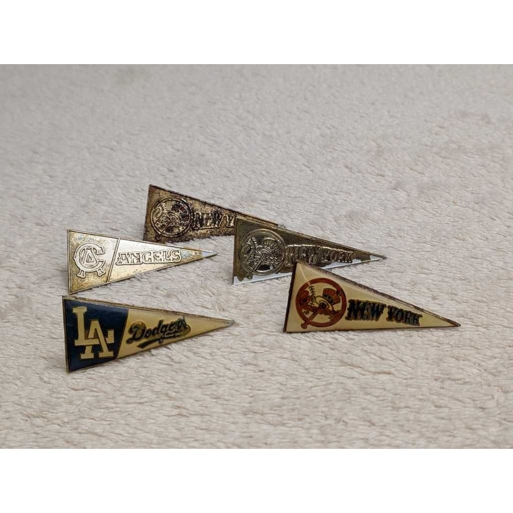 LA Dodgers Angels New York Baseball Pennant Pins Collection - Picture 2 of 7